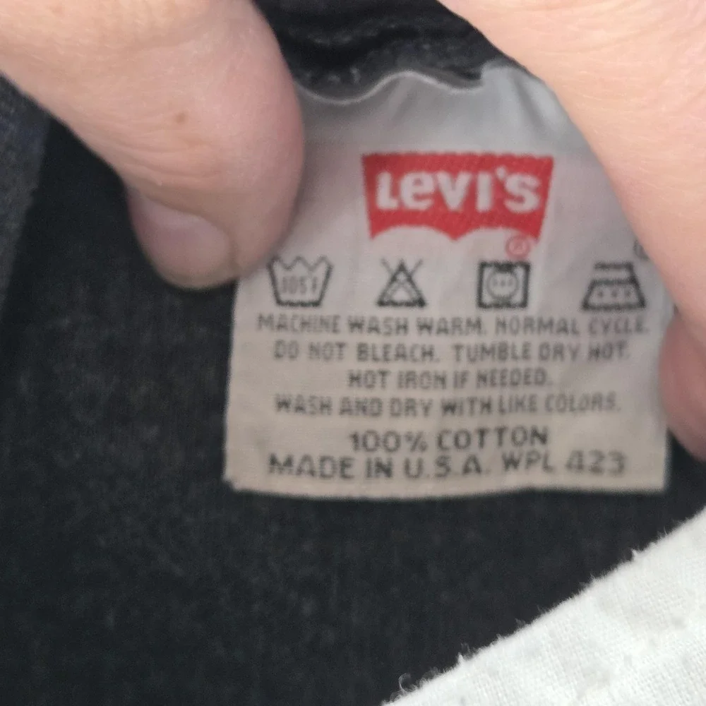 Vintage Levis 501 Jeans Mens Black Charcoal Wash Button Fly Made‎ USA Fits 26x30